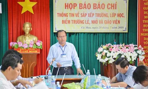 Cú sốc trước thềm năm học mới: Hàng nghìn giáo viên bỗng nhiên... mất việc